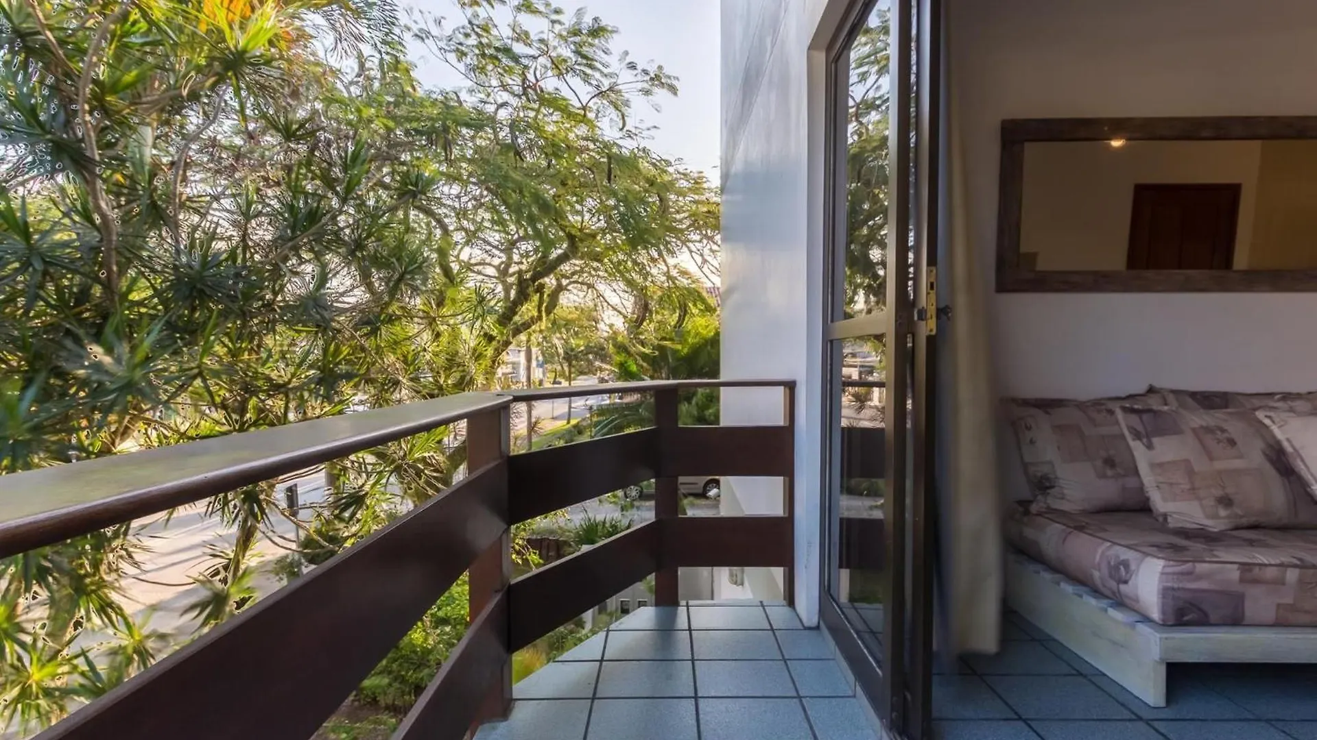 Apartamento espaçoso próximo da praia PSD201 Florianópolis