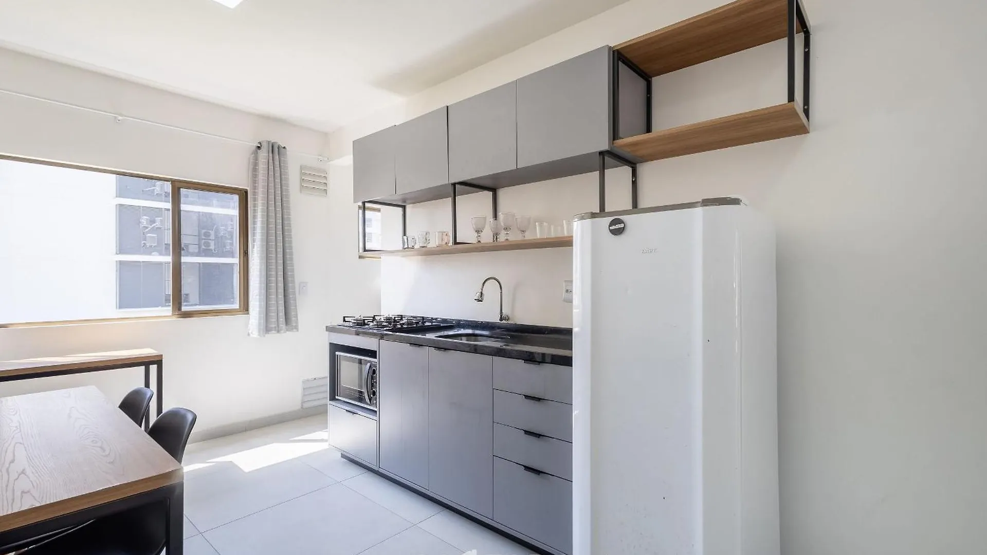 Apartamento espaçoso próximo da praia PSD201 Florianópolis 0*,